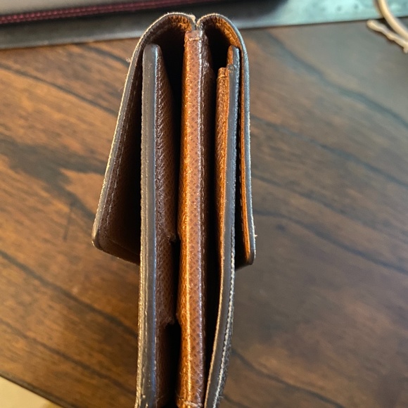 Louis Vuitton Monogram Porte Monnaie Billets Carte - Picture 9 of 9